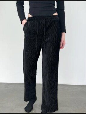 Oak + Fort Pleated Velvet Pants - NWT | sz S